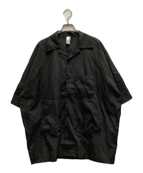 POLIQUANT（ポリクアント）POLIQUANT (ポリクアント) THE DEFORMED LAPELLED COLLAR S/S SHIRTS ブラック サイズ:4の古着・服飾アイテム