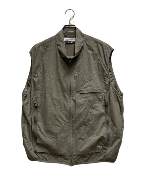 UNIVERSAL PRODUCTS.（ユニバーサルプロダクツ）UNIVERSAL PRODUCTS. (ユニバーサルプロダクツ) PERTEX EQUILIBRIUM PACKABLE VEST グレー サイズ:3の古着・服飾アイテム