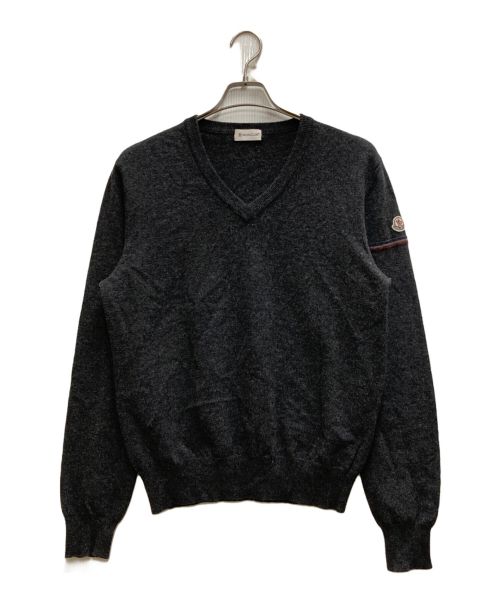 MONCLER（モンクレール）MONCLER (モンクレール) TRICOT SCOLLO A V Vネック ウール ニット セーター グレー サイズ:XLの古着・服飾アイテム