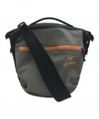 ARC'TERYX×BEAMSアークテリクス×ビームス）の古着「別注 Arro 8 Shoulder Bag」｜グレー×オレンジ