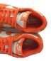 中古・古着 NIKE (ナイキ) WMNS Dunk Low Total Orange ナイキ ウィメンズ ダンク ロー ライトボーン/セーフティオレンジ FN7773-001 ホワイト×オレンジ サイズ:23.0cm：3980円