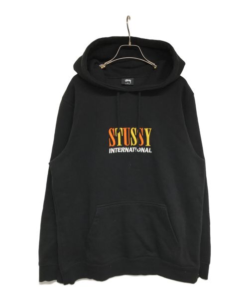 stussy（ステューシー）stussy (ステューシー) エンブロイダリープルオーバーパーカー　INTERNATIONAL HOODIE ブラック サイズ:Mの古着・服飾アイテム