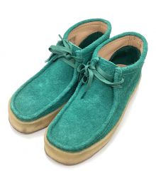 CLARKS×HIDDEN NY（クラークス×ヒドゥンニューヨーク）の古着「ワラビーブーツ　61446302」｜グリーン