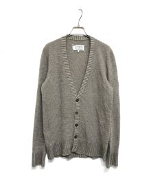 Maison Margiela（メゾンマルジェラ）の古着「エルボーパッチカーディガン 13AW S30HA0642」｜ベージュ