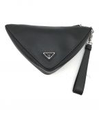 PRADAプラダ）の古着「Saffiano Triangle Bag」｜ブラック