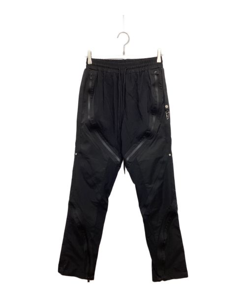 UNDERMYCAR（アンダーマイカー）UNDERMYCAR (アンダーマイカー) TWISTED ZIP LINE TAPING PANTS / ツイステッドジップラインテーピングパンツ / 22FWUMCLGBB1 ブラック サイズ:1の古着・服飾アイテム