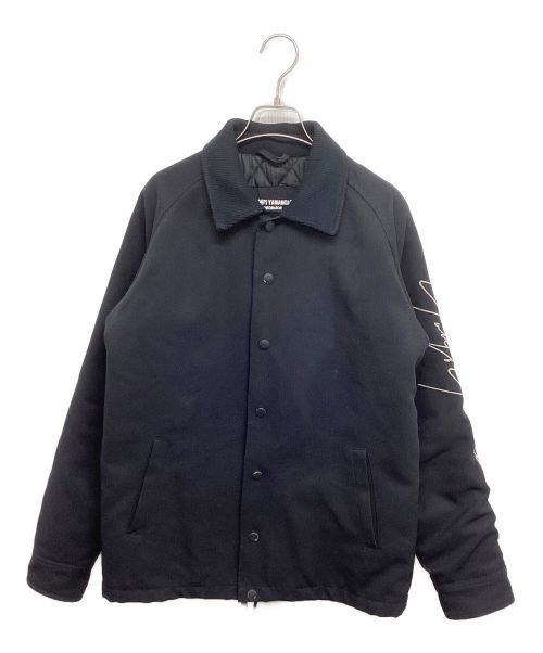 New Era（ニューエラ）New Era (ニューエラ) YOHJI YAMAMOTO (ヨウジヤマモト) Wool Coach Jacket HR-Y30-145 ウールコーチジャケット ブラック サイズ:Mの古着・服飾アイテム