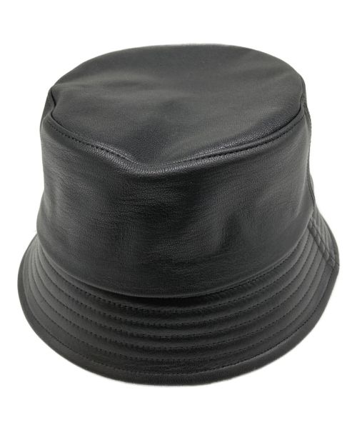 kijima takayuki（キジマタカユキ）KIJIMA TAKAYUKI (キジマタカユキ) GOAT LEATHER BUCKET HAT ブラック 未使用品の古着・服飾アイテム