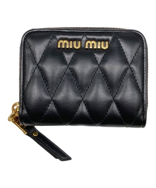 MIU MIU（ミュウミュウ）MIU MIU (ミュウミュウ) キルティングレザーコインケース ブラックの古着・服飾アイテム