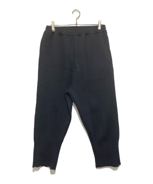 CFCL（シーエフシーエル）CFCL (シーエフシーエル) FLUTED TAPERED PANTS ブラック サイズ:5の古着・服飾アイテム