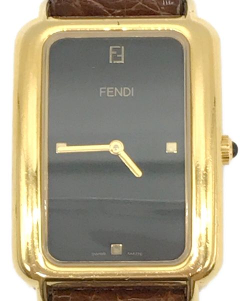 FENDI（フェンディ）FENDI (フェンディ) スクエアリストウォッチ ブラック サイズ:-の古着・服飾アイテム