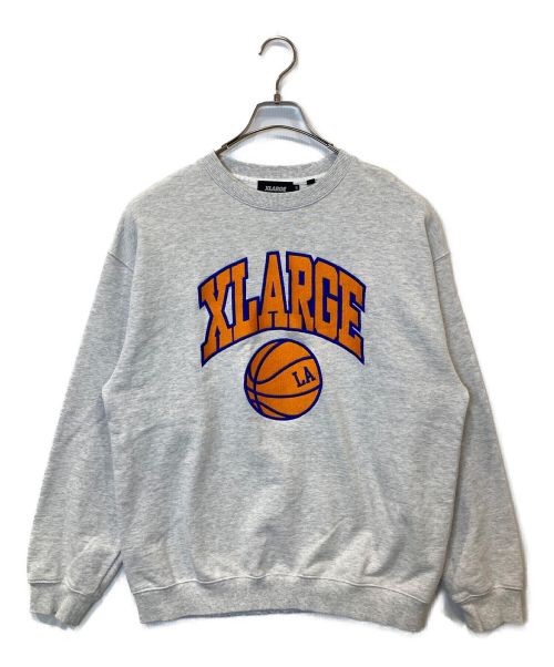 X-LARGE（エクストララージ）X-LARGE (エクストララージ) COLLEGE LOGO CREWNECK SWEAT グレー サイズ:Mの古着・服飾アイテム