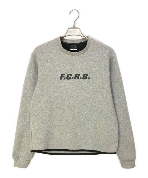 F.C.R.B.（エフシーアールビー）F.C.R.B. (エフシーアールビー) SLEEVE LOGO CREW NECK TOP グレー サイズ:Mの古着・服飾アイテム