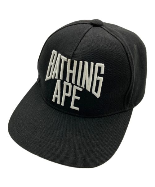 A BATHING APE（アベイシングエイプ）A BATHING APE (アベイシングエイプ) 刺繍ロゴキャップ ブラックの古着・服飾アイテム