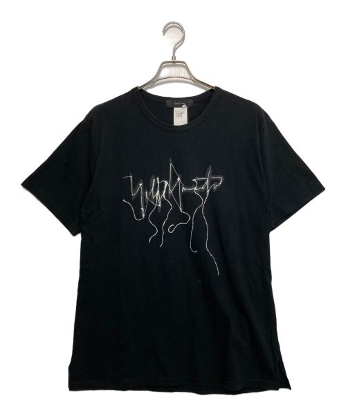 YOHJI YAMAMOTO（ヨウジヤマモト）YOHJI YAMAMOTO (ヨウジヤマモト) シグネチャーロゴ プレーンステッチ プリント クルーネック Tシャツ ブラック サイズ:3の古着・服飾アイテム