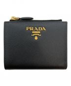 PRADAプラダ）の古着「2つ折り財布」｜ブラック