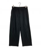 HOMME PLISSE ISSEY MIYAKEオムプリッセ イッセイ ミヤケ）の古着「BASICS PLEATED TROUSER」｜ブラック