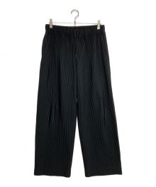 HOMME PLISSE ISSEY MIYAKE（オムプリッセ イッセイ ミヤケ）の古着「BASICS PLEATED TROUSER」｜ブラック