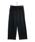 HOMME PLISSE ISSEY MIYAKE（オムプリッセ イッセイ ミヤケ）の古着「BASICS PLEATED TROUSER」｜ブラック