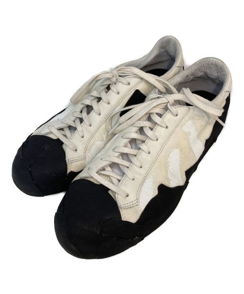 YOHJI YAMAMOTO（ヨウジヤマモト）YOHJI YAMAMOTO (ヨウジヤマモト) adidas (アディダス) YY TAKUSAN LOW ホワイト サイズ:26.5cmの古着・服飾アイテム