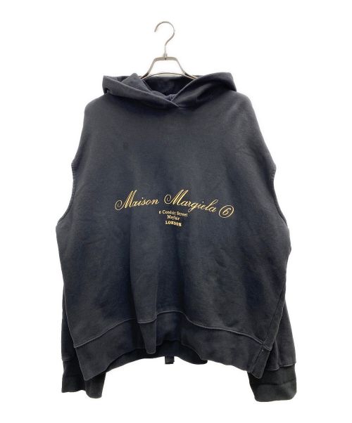 MM6 Maison Margiela（エムエムシックス メゾンマルジェラ）MM6 Maison Margiela (エムエムシックス メゾンマルジェラ) カットアウトロゴプリントフーディー ブラック サイズ:Lの古着・服飾アイテム