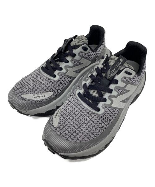 NEW BALANCE（ニューバランス）NEW BALANCE (ニューバランス) CAYL (ケイル) Fresh Foam X More Trail V3 グレー サイズ:27.5cmの古着・服飾アイテム