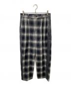 Soeソーイ）の古着「23AW Ombre Check Painted Line Trousers」｜ブラック×グレー