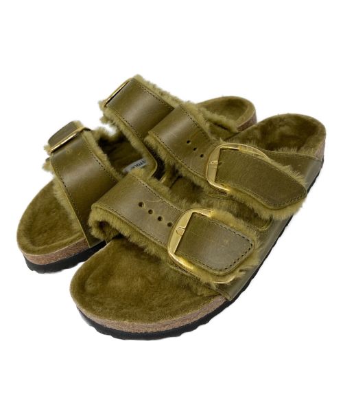 BIRKENSTOCK（ビルケンシュトック）BIRKENSTOCK (ビルケンシュトック) Arizona Big Buckle Shearling カーキ サイズ:38の古着・服飾アイテム