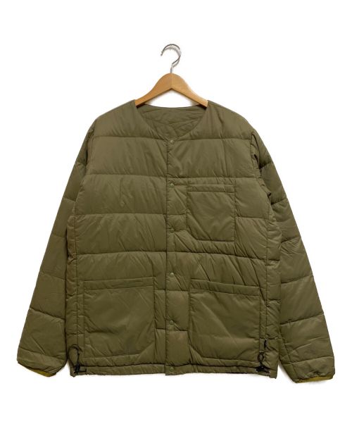 Pilgrim（ピルグリム）Pilgrim (ピルグリム) BEAMS (ビームス) Reversible Pennant Down Jacket カーキ サイズ:Мの古着・服飾アイテム