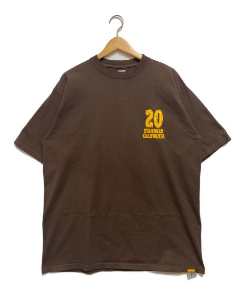 STANDARD CALIFORNIA（スタンダードカリフォルニア）STANDARD CALIFORNIA (スタンダートカルフォニア) 20th Anniversary Logo T ブラウン サイズ:XLの古着・服飾アイテム