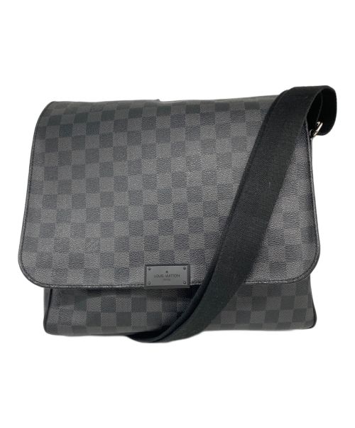 LOUIS VUITTON（ルイ ヴィトン）LOUIS VUITTON (ルイ ヴィトン) ダミエ グラフィット ディストリクトMM ブラックの古着・服飾アイテム