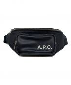 A.P.C.アーペーセー）の古着「Camden ボディーバッグ」｜ブラック