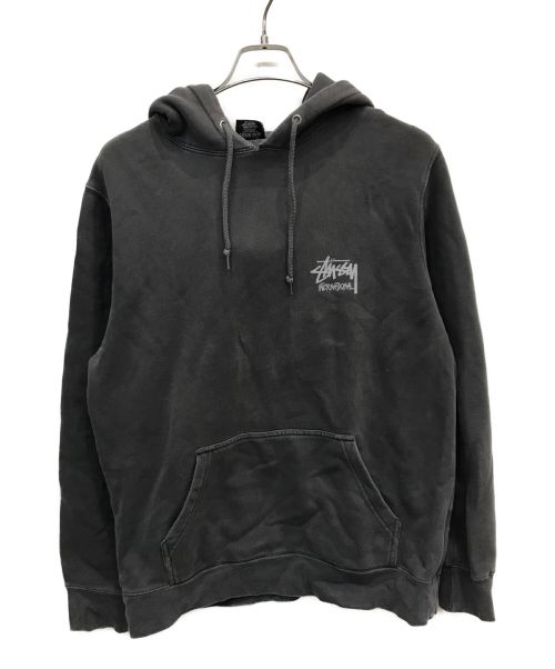 stussy（ステューシー）stussy (ステューシー) 製品染ロゴプリントパーカー グレー サイズ:Mの古着・服飾アイテム