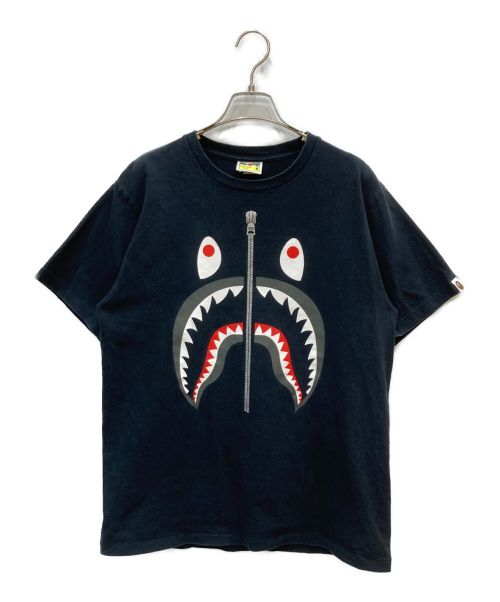 BAPE BY A BATHING APE（ベイプバイアベイシングエイプ）BAPE BY A BATHING APE (ベイプバイアベイシングエイプ) フロントシャークTシャツ ブラック サイズ:Mの古着・服飾アイテム