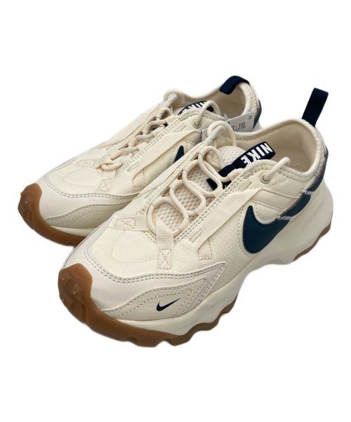 NIKE（ナイキ）NIKE (ナイキ) TC7900 アイボリー サイズ:US5.5/UK3/EUR36/22.5cm 未使用品の古着・服飾アイテム