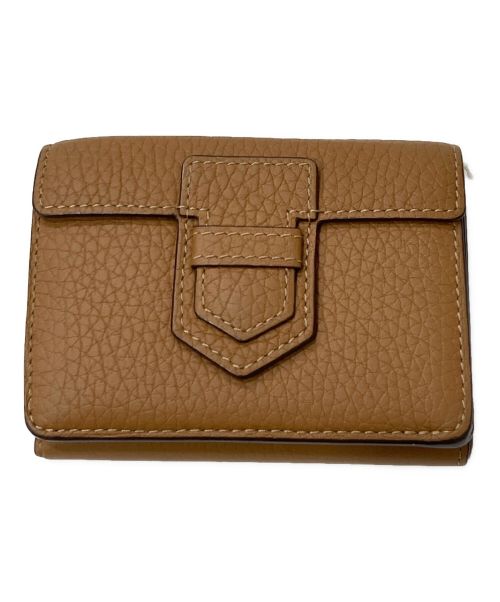 DELVAUX（デルヴォー）DELVAUX (デルヴォー) Presse Trifold Wallet Taurillon Soft 3つ折り財布 コンパクトウォレット AB0561AQY099ZPA ブラウン サイズ:-の古着・服飾アイテム