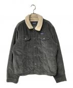 Patagoniaパタゴニア）の古着「M's Pile Lined Trucker Jkt メンズパイルラインドトラッカージャケット Patagonia パタゴニア コーデュロイ 26520」｜グレー