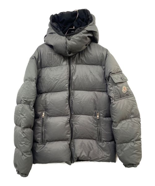 MONCLER（モンクレール）MONCLER (モンクレール) バジーレダウンジャケット グレーの古着・服飾アイテム