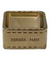 HERMES（エルメス）の古着「ボルデュック スクエア スカーフリング」｜ゴールド