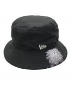 New Era×Yohji Yamamoto pour hommeニューエラ×ヨウジヤマモト プールオム）の古着「BUCKET01 YY DAHLIA BLKRED」｜ブラック