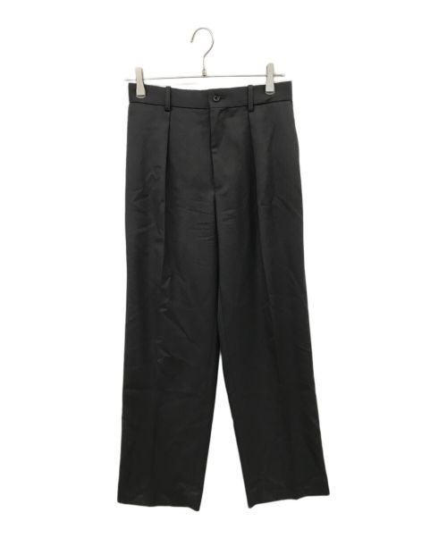 MARKAWARE（マーカウェア）MARKAWARE (マーカウェア) ONE TUCK TAPERED TROUSERS グレー サイズ:2の古着・服飾アイテム