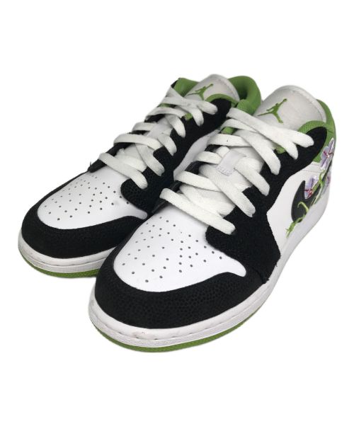 NIKE（ナイキ）NIKE (ナイキ) ローカットスニーカー ブラック×グリーン×ホワイト サイズ:UK 5.5/EUR 38.5/cm 24/BR 37/CN240(2.5)の古着・服飾アイテム