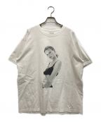 BIOTOPビオトープ）の古着「Kate Moss by David Sims Photo T-shirts/ケイトモスバイデイビットシムズフォト ティー」｜ホワイト