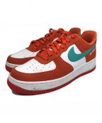 NIKEナイキ）の古着「AIR FORCE 1 07 LV8/エアホースローカットスニーカー」｜オレンジ×ホワイト