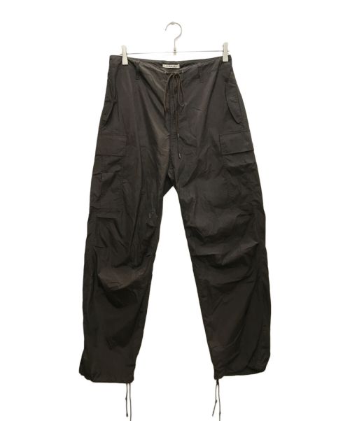 AURALEE（オーラリー）AURALEE (オーラリー) HIGH COUNT LIGHT NYLON FATIGUE PANTS/ハイ カウント ライト ナイロンファティーグ パンツ ブラウン サイズ:SIZESの古着・服飾アイテム