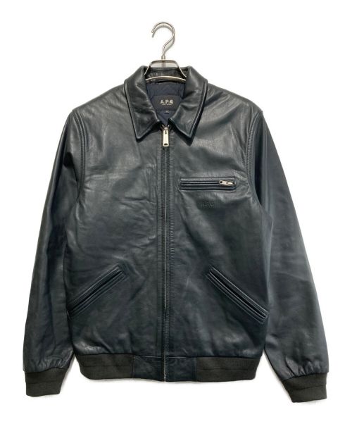 A.P.C.（アーペーセー）A.P.C. (アー・ペー・セー) Carhartt WIP (カーハートダブリューアイピー) DETROIT LEATHER JACKET ブラック サイズ:SIZE Mの古着・服飾アイテム