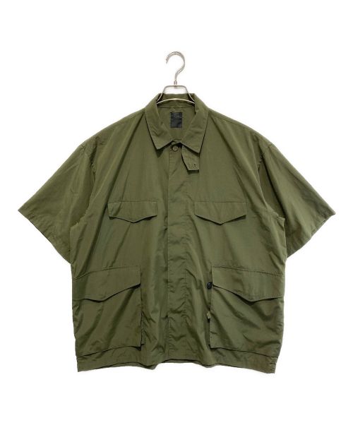 DAIWA PIER39（ダイワ ピア39）DAIWA PIER39 (ダイワ ピア39) Tech French Mil Field Shirts S/S（テックフランスミリフィールドシャツ） オリーブ サイズ:XLの古着・服飾アイテム