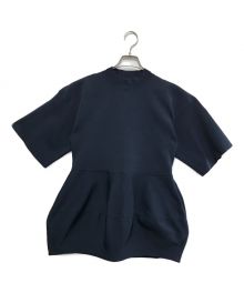 ENFOLD（エンフォルド）の古着「SOLID PEPLUM PULLOVER」｜ネイビー