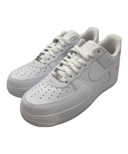 NIKE（ナイキ）NIKE (ナイキ) SUPREME (シュプリーム) AIR FORCE 1 LOW/SUPREME（エアフォースワンロウシュプリーム） ホワイト サイズ:US 9 未使用品の古着・服飾アイテム