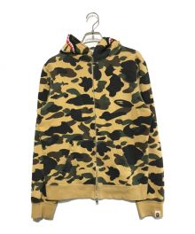 A BATHING APE（アベイシングエイプ）の古着「カモフラシャークフルジップパーカー」｜カーキ